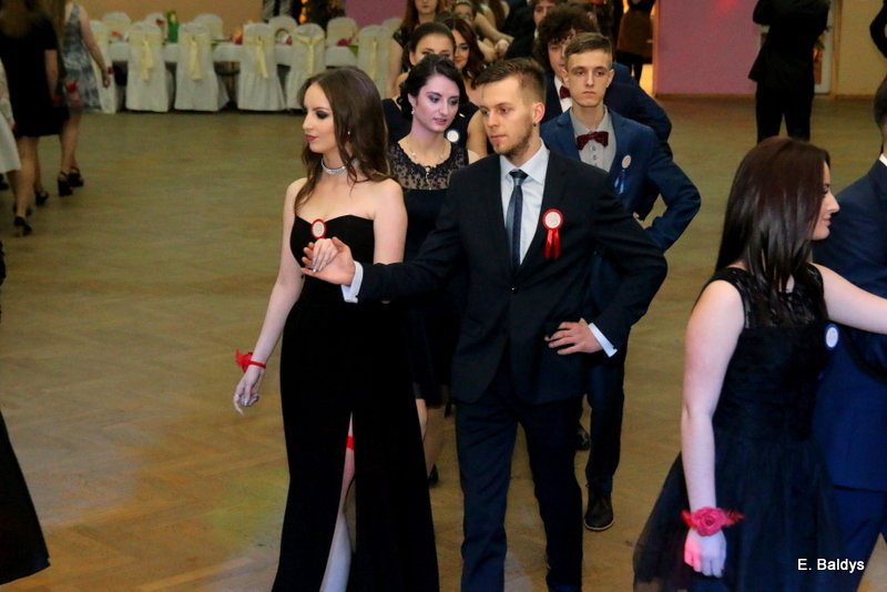 Poloneza czas zacząć w ZSET w Lesznie (zdjęcia)