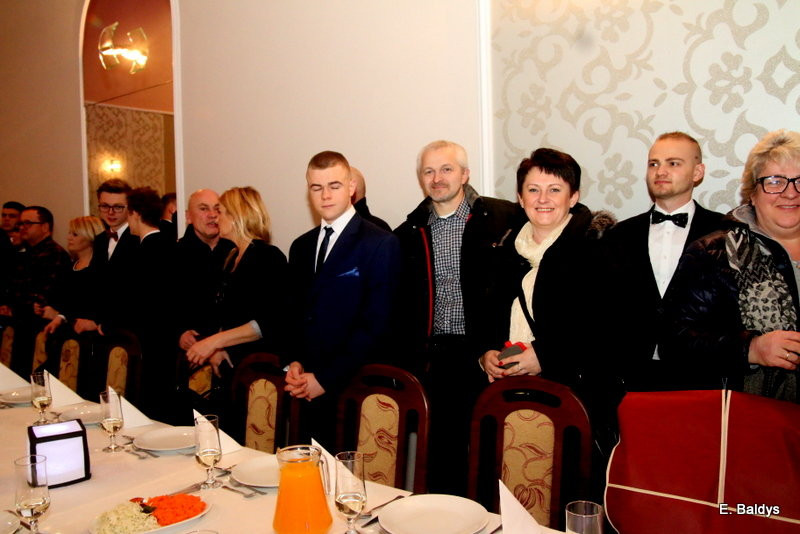 Studniówka II LO w Oazie (dużo zdjęć)