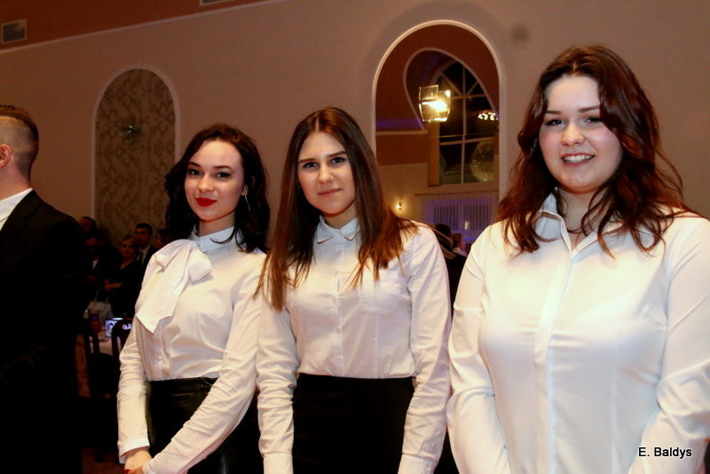 Studniówka II LO w Oazie (dużo zdjęć)