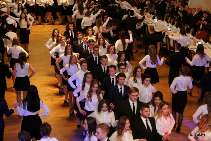 Studniówka II LO w Oazie (dużo zdjęć)