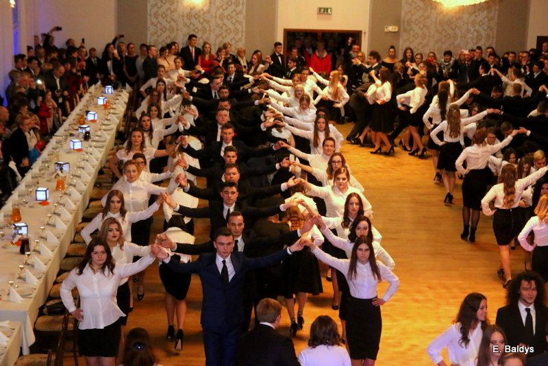 Studniówka II LO w Oazie (dużo zdjęć)