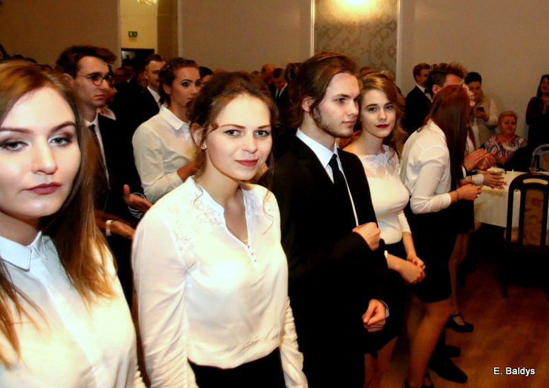 Studniówka II LO w Oazie (dużo zdjęć)