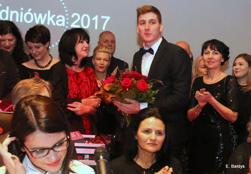Studniówka II LO w Oazie (dużo zdjęć)