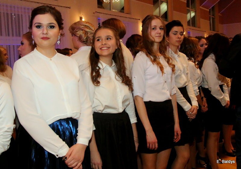 Studniówka II LO w Oazie (dużo zdjęć)