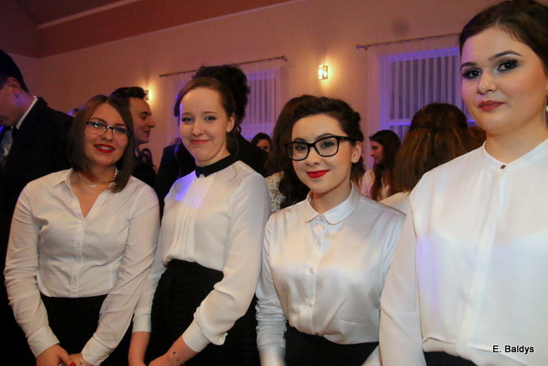 Studniówka II LO w Oazie (dużo zdjęć)