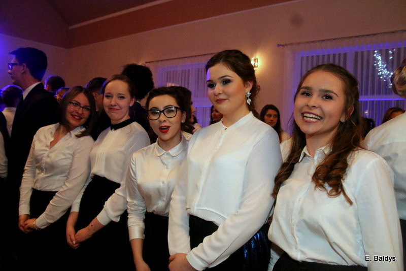 Studniówka II LO w Oazie (dużo zdjęć)