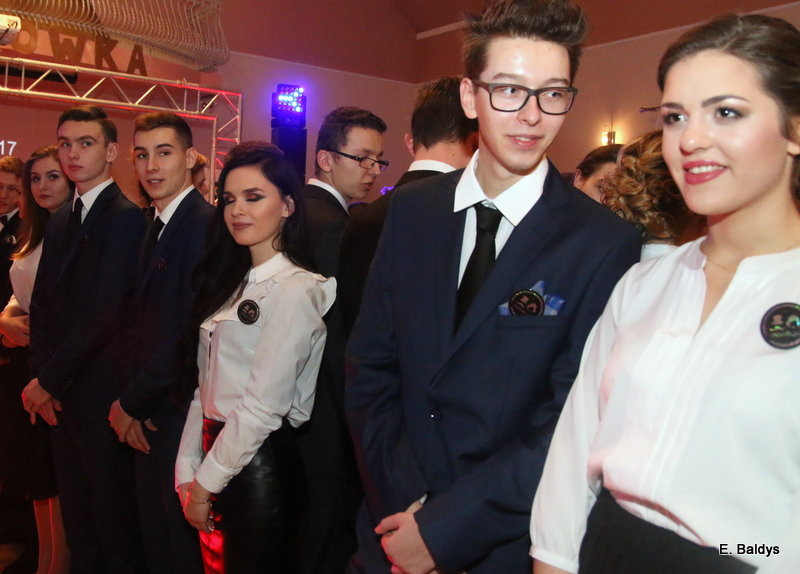 Studniówka II LO w Oazie (dużo zdjęć)