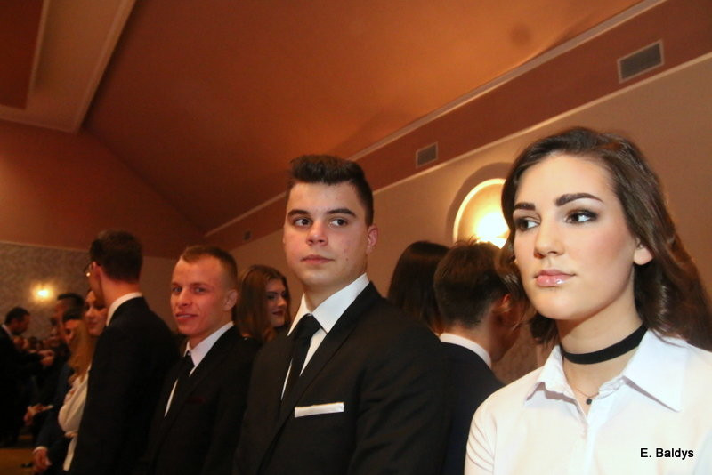 Studniówka II LO w Oazie (dużo zdjęć)