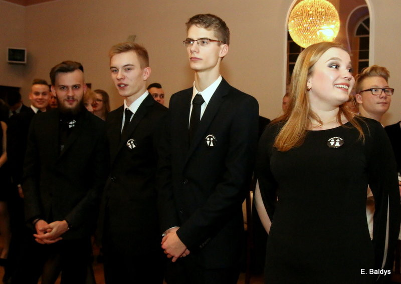 Studniówka II LO w Oazie (dużo zdjęć)
