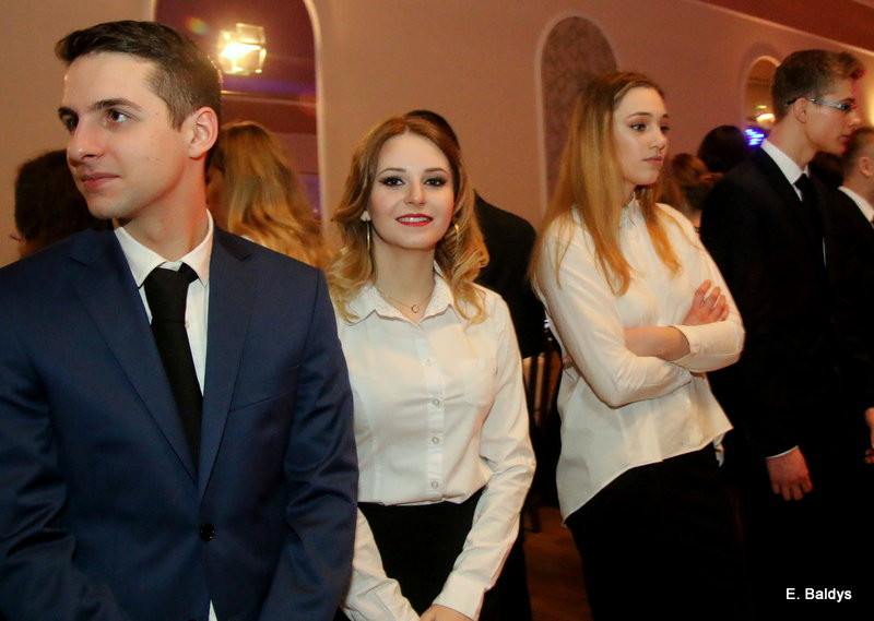 Studniówka II LO w Oazie (dużo zdjęć)