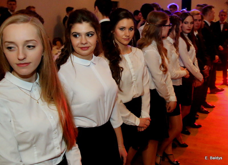 Studniówka II LO w Oazie (dużo zdjęć)