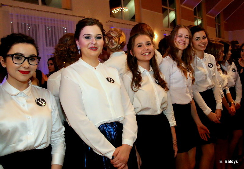 Studniówka II LO w Oazie (dużo zdjęć)