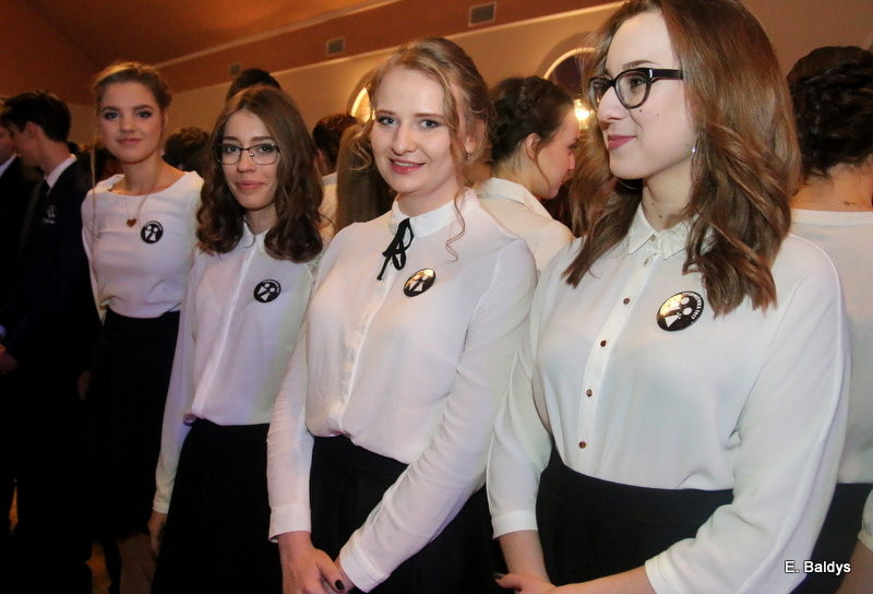 Studniówka II LO w Oazie (dużo zdjęć)