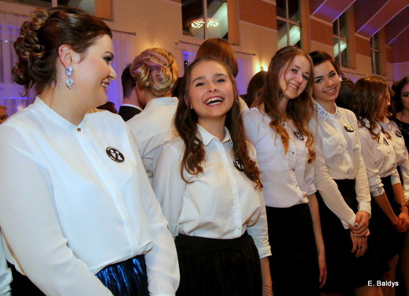 Studniówka II LO w Oazie (dużo zdjęć)