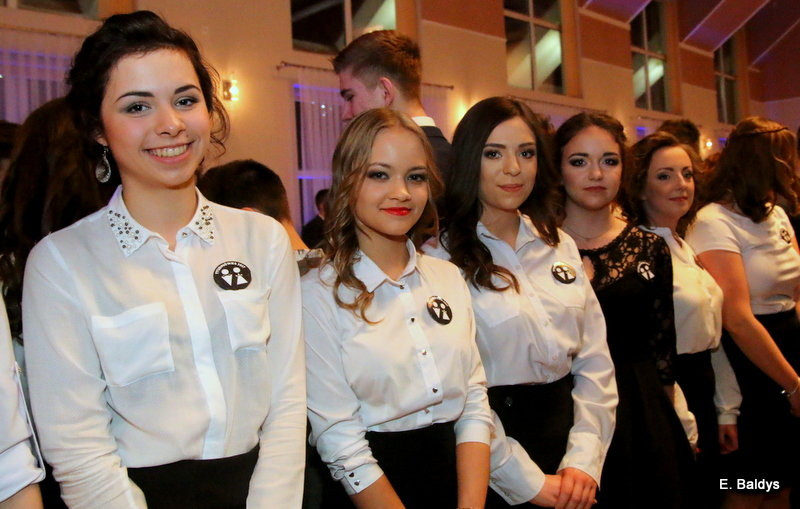 Studniówka II LO w Oazie (dużo zdjęć)