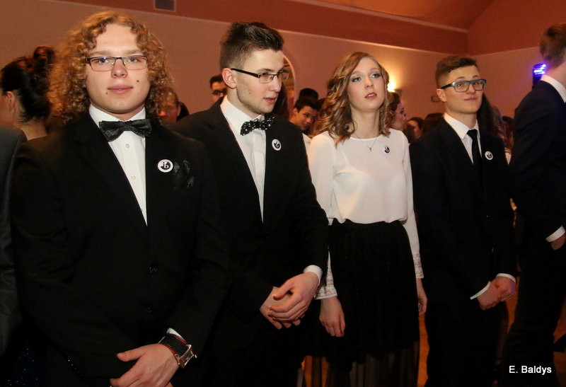Studniówka II LO w Oazie (dużo zdjęć)