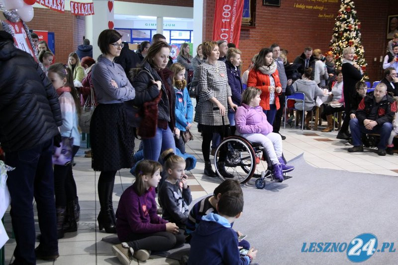 WOŚP: Szkoła pełna ludzi (dźwięk, wideo i zdjęcia)