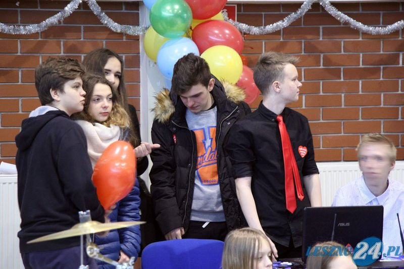 WOŚP: Szkoła pełna ludzi (dźwięk, wideo i zdjęcia)