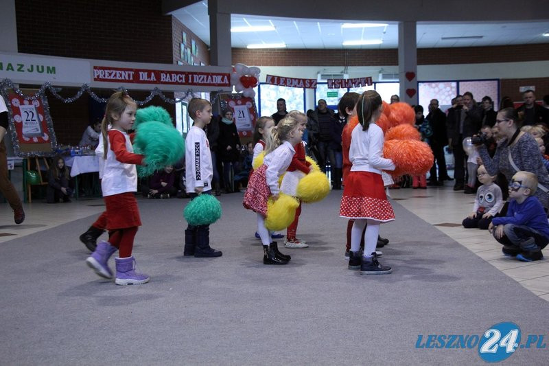 WOŚP: Szkoła pełna ludzi (dźwięk, wideo i zdjęcia)