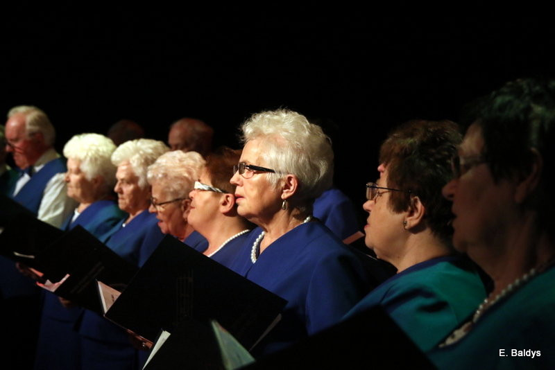 Seniorzy śpiewali kolędy i pastorałki (zdjęcia)
