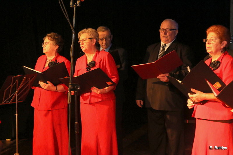 Seniorzy śpiewali kolędy i pastorałki (zdjęcia)