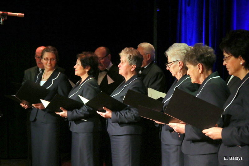 Seniorzy śpiewali kolędy i pastorałki (zdjęcia)