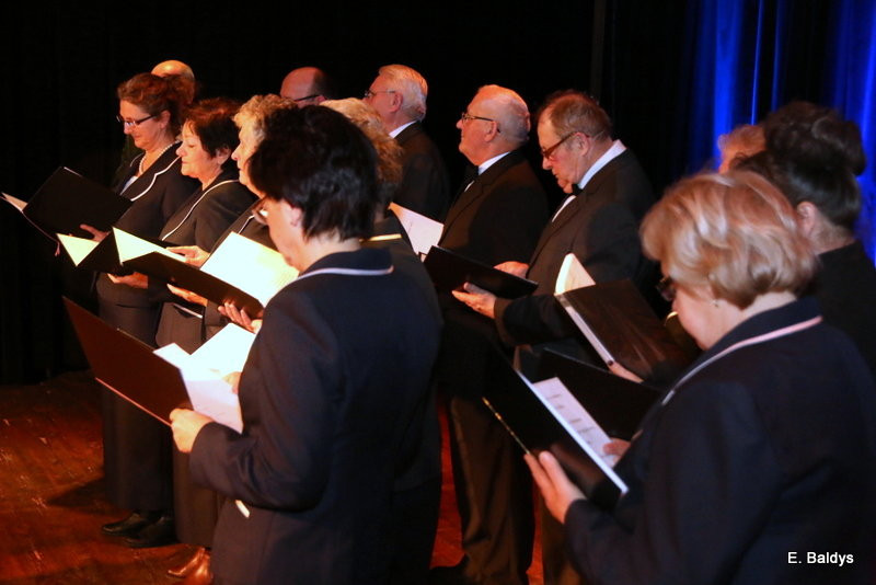 Seniorzy śpiewali kolędy i pastorałki (zdjęcia)