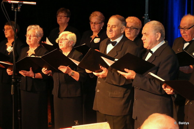 Seniorzy śpiewali kolędy i pastorałki (zdjęcia)