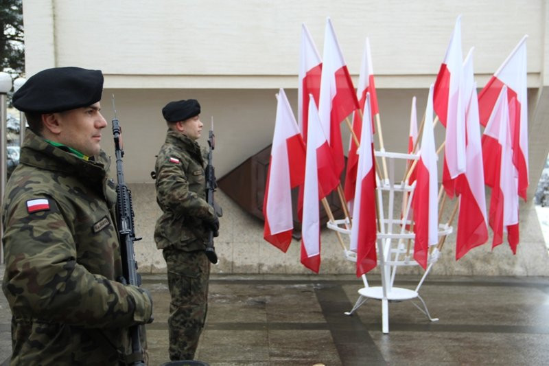 Przy 17 Stycznia odsłonięto tablicę (zdjęcia)