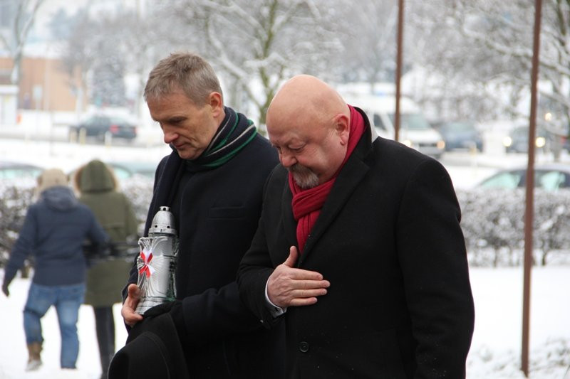 Przy 17 Stycznia odsłonięto tablicę (zdjęcia)