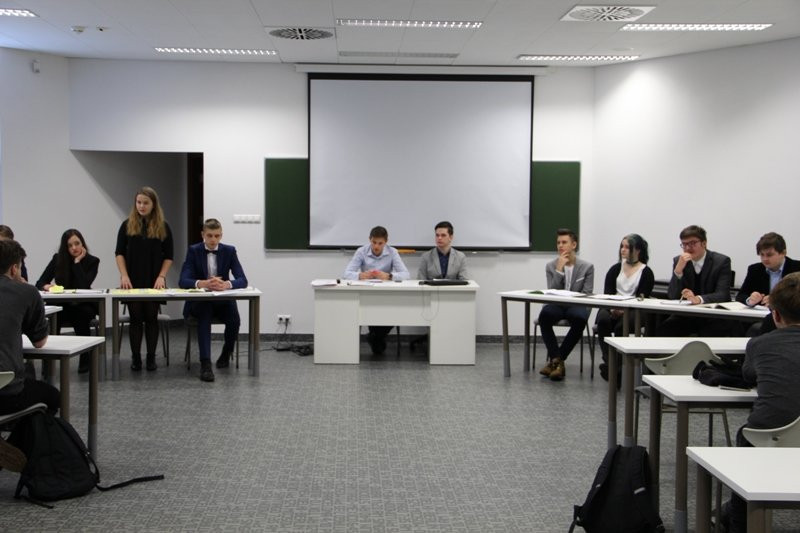 Młodzi znowu debatują (zdjęcia)