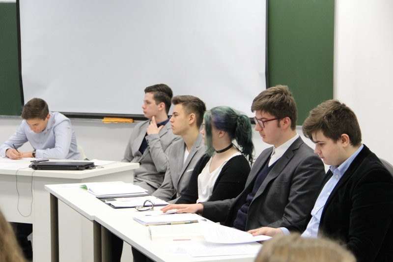 Młodzi znowu debatują (zdjęcia)