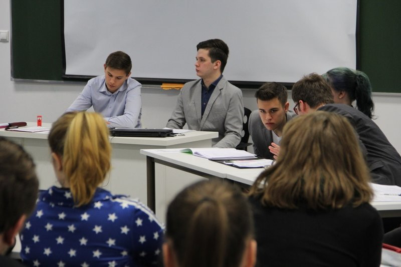 Młodzi znowu debatują (zdjęcia)