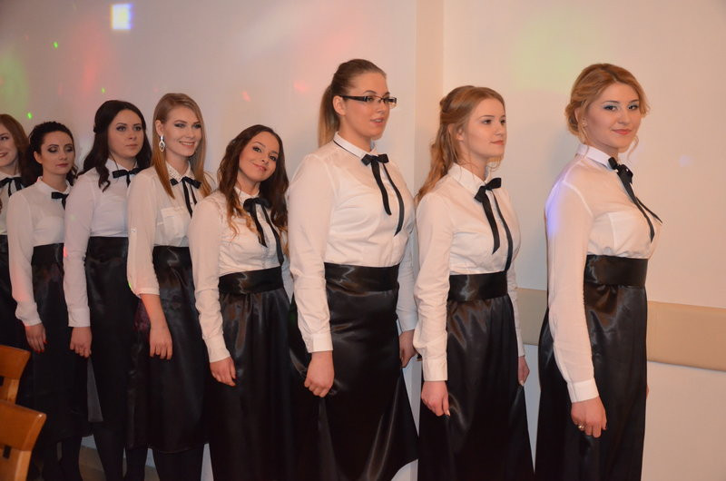 Ekonomik bawił się w Finezji (zdjęcia)