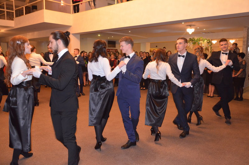 Ekonomik bawił się w Finezji (zdjęcia)