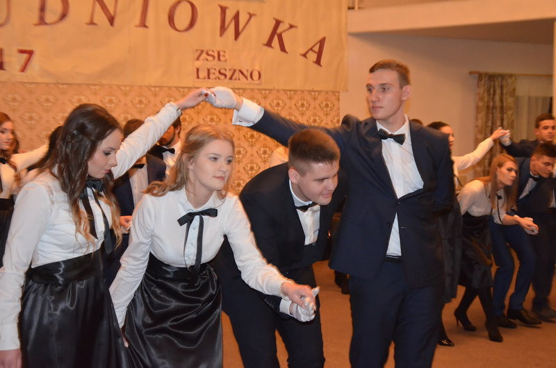 Ekonomik bawił się w Finezji (zdjęcia)