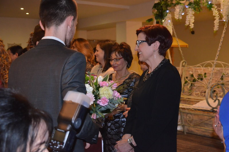 Ekonomik bawił się w Finezji (zdjęcia)