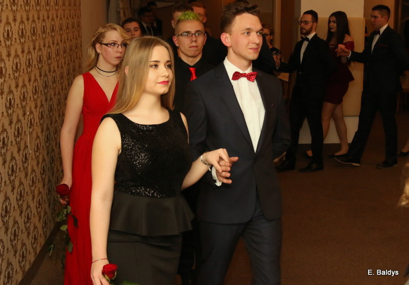 Studniówka ZST w Finezji (zdjęcia)