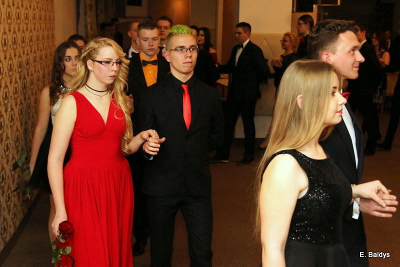 Studniówka ZST w Finezji (zdjęcia)