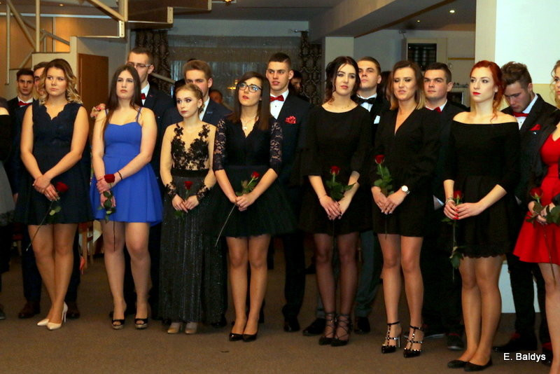 Studniówka ZST w Finezji (zdjęcia)