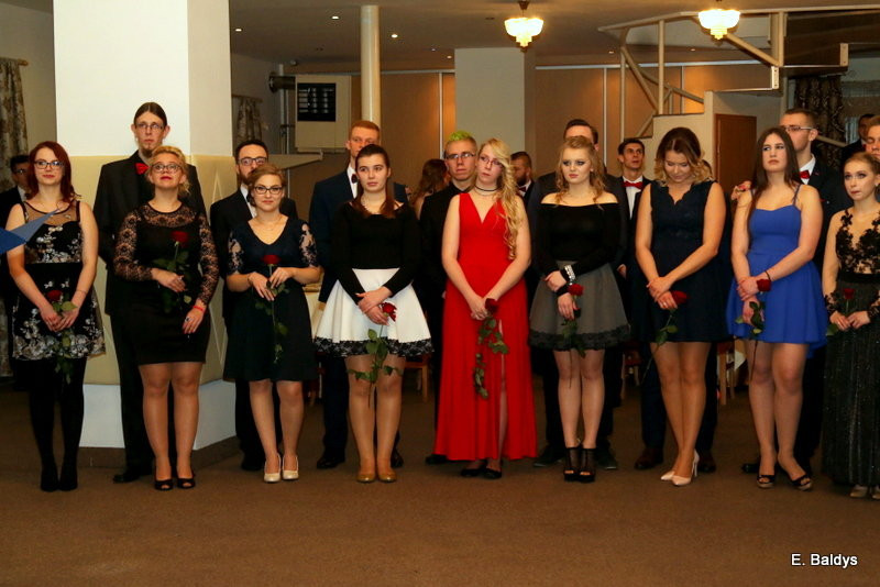Studniówka ZST w Finezji (zdjęcia)