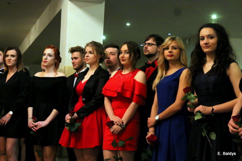 Studniówka ZST w Finezji (zdjęcia)