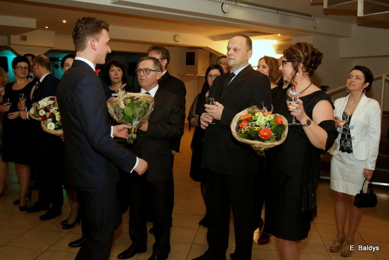 Studniówka ZST w Finezji (zdjęcia)