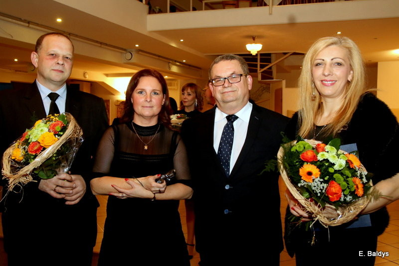 Studniówka ZST w Finezji (zdjęcia)