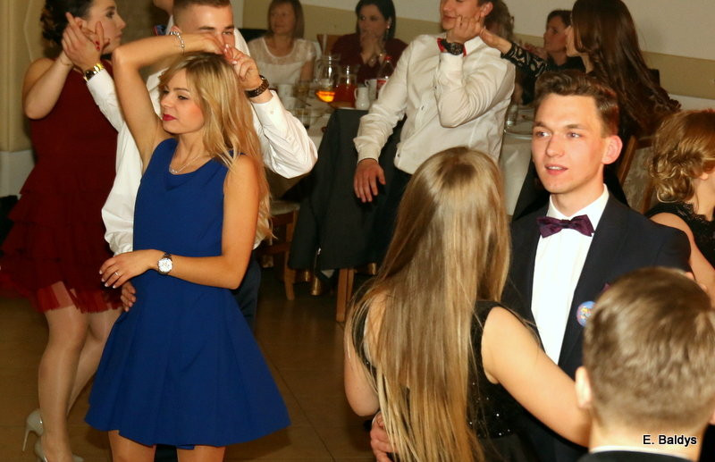Studniówka ZST w Finezji (zdjęcia)