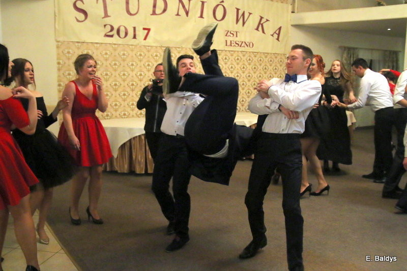 Studniówka ZST w Finezji (zdjęcia)