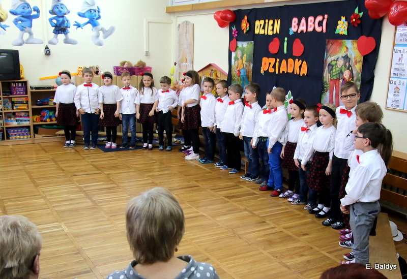 Smerfy dla babci i dziadka w PM 19 (zdjęcia)