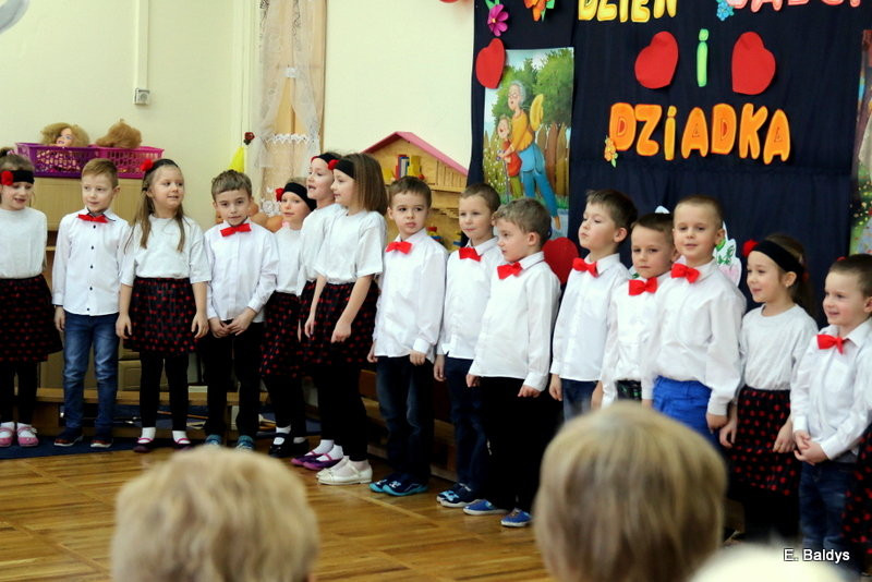 Smerfy dla babci i dziadka w PM 19 (zdjęcia)