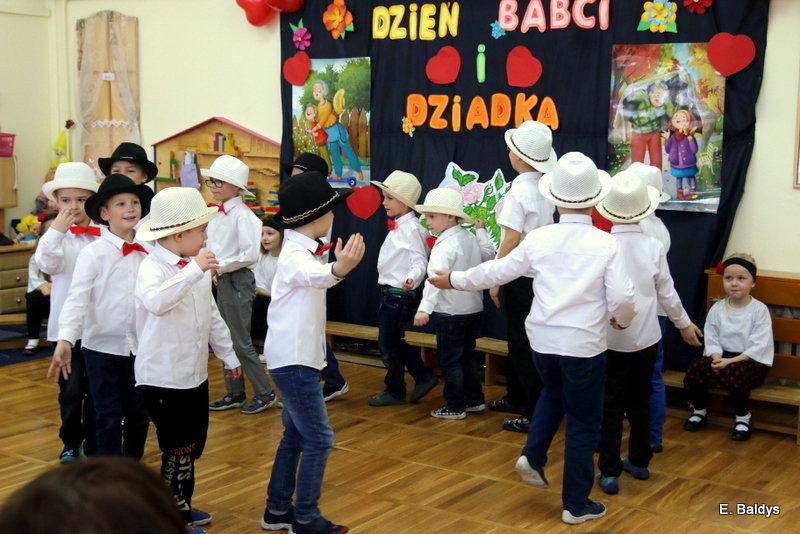 Smerfy dla babci i dziadka w PM 19 (zdjęcia)