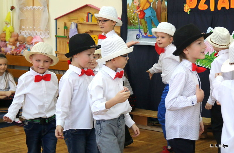 Smerfy dla babci i dziadka w PM 19 (zdjęcia)
